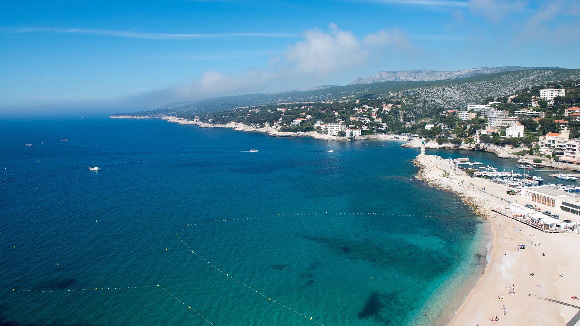 Cassis beaches - Hôtel à Cassis - Cassitel** sur le port de Cassis à ...